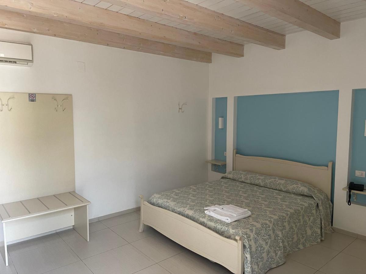 Baia Sangiorgio Hotel & Beach Club Барі Екстер'єр фото