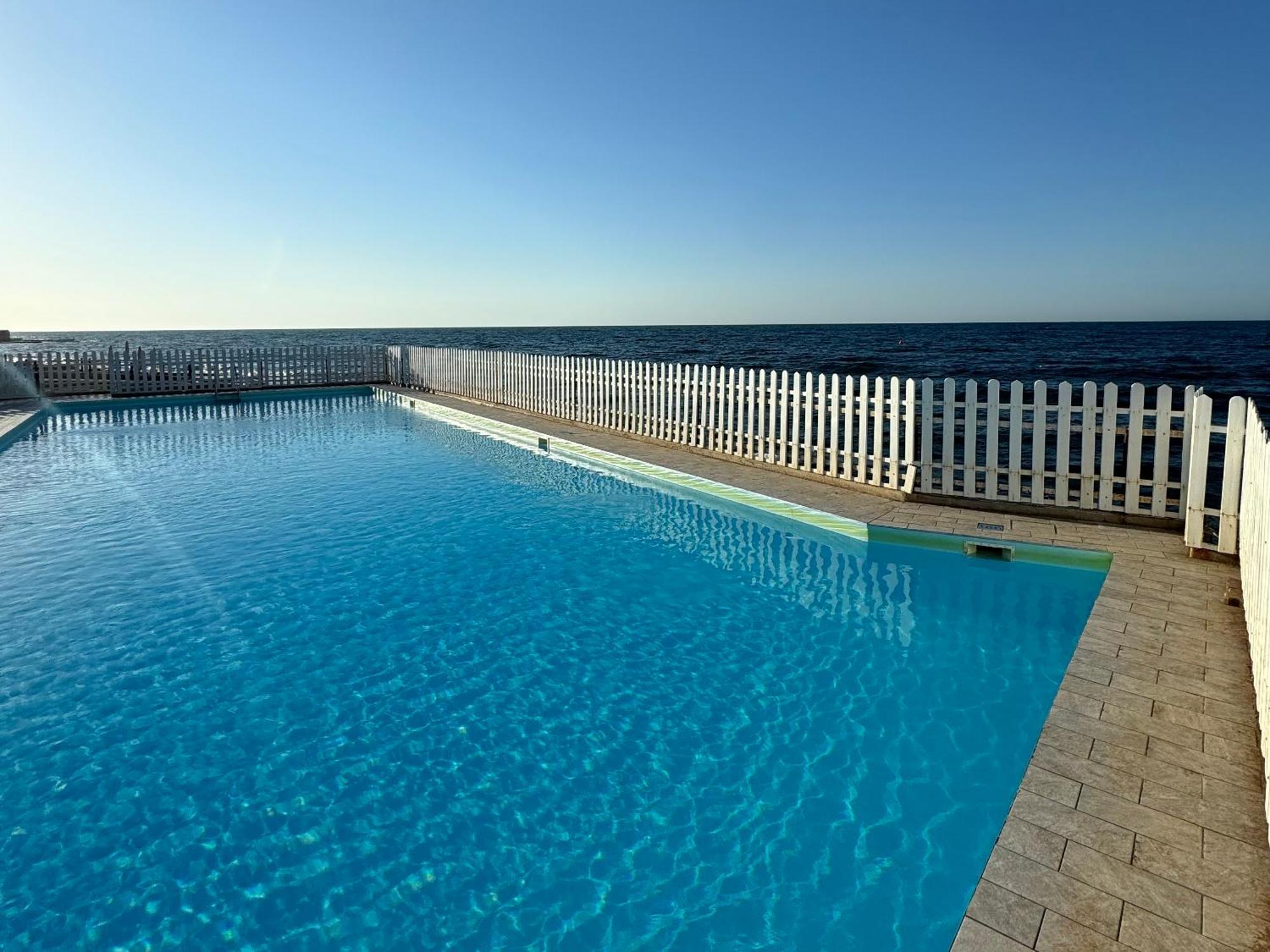 Baia Sangiorgio Hotel & Beach Club Барі Екстер'єр фото
